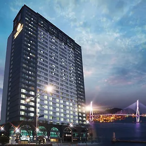 釜山皇冠海港酒店 4* 釜山